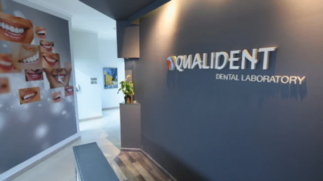 qualident-dental-lab